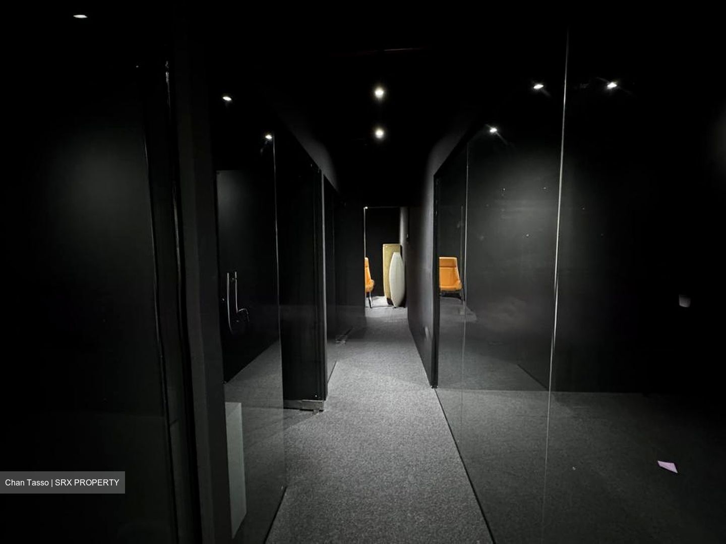 Oxley Bizhub (D14), Office #508191411